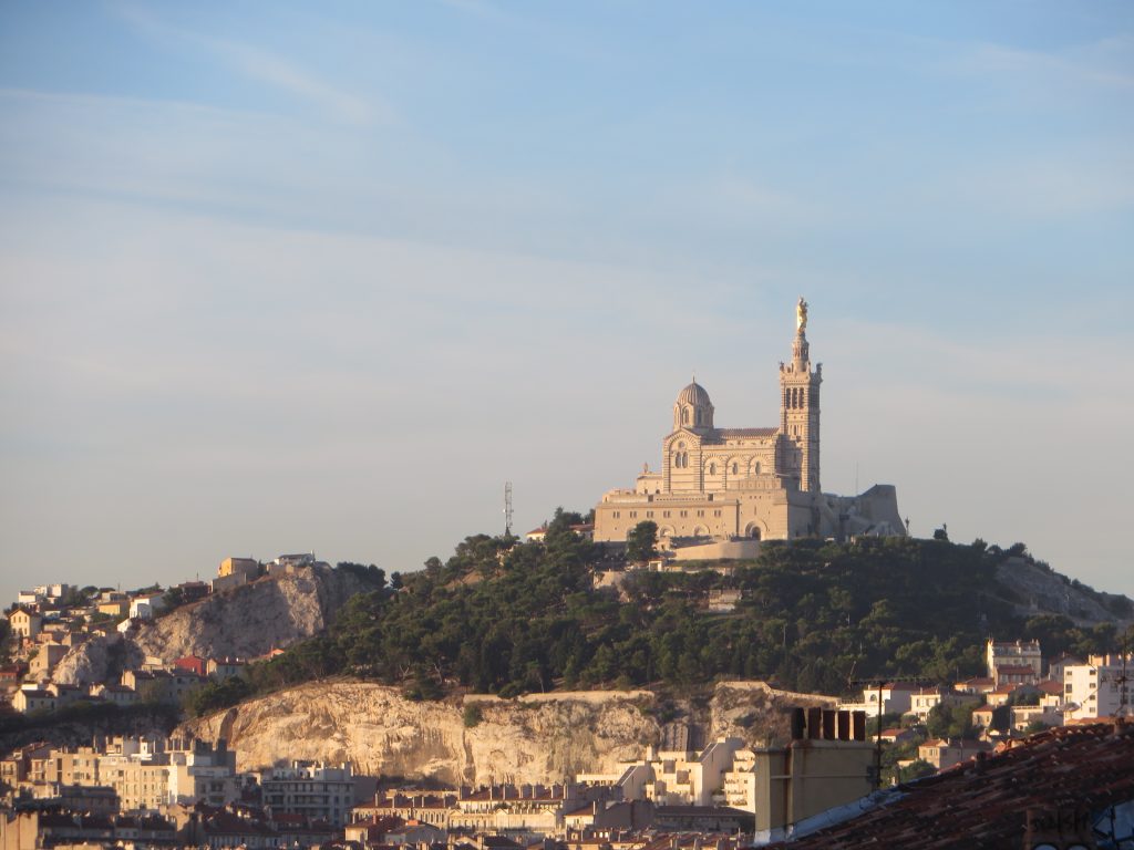 La-basilique-Notre-Dame-de-la-Garde-scaled